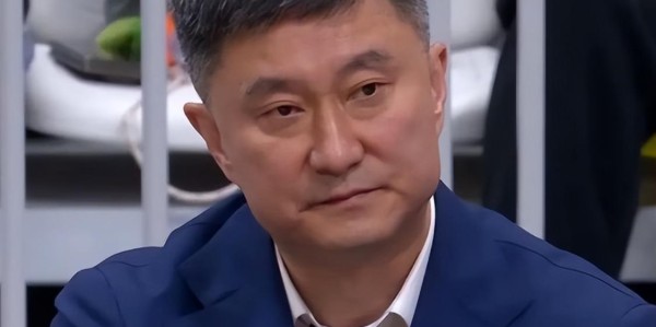 熊猫体育-粤蜜怒了！喊话杜锋：必须放弃张皓嘉杜润旺，让两高大锋将打G2