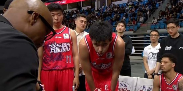 熊猫体育官方入口-17+10+4帽！杜锋弃将再次爆发！碾压克里斯，把山东男篮打绝望了