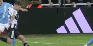 2-0！哈兰德低迷，塞门约2战造3球，曼城复仇纽卡，3天后再战曼联